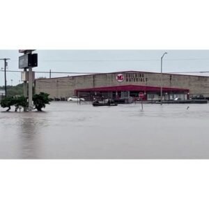 Breaking: Uvalde, Texas Faces Severe Flooding Emergency - Thumbnail