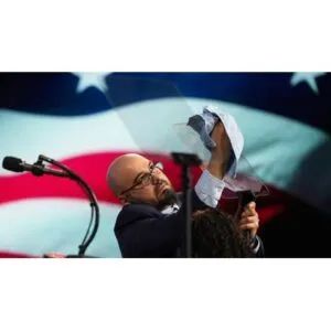 Revealed: White House Operator Earned $100K Betting on Trump Speeches - Thumbnail