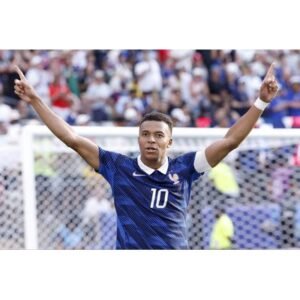 Historic Matchups: Who Plays in the World Cup Today? - Thumbnail