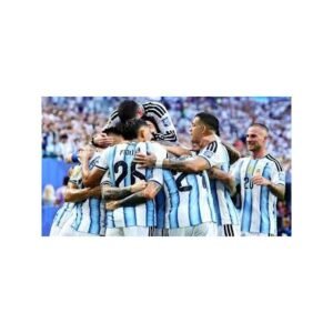 Argentina Escapes Upset in Gripping World Cup Games - Thumbnail