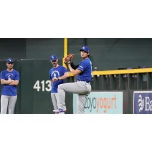 Shocking Dodgers Update: Ohtani Finally Resumes Throwing - Thumbnail