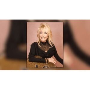 Breaking: Lainey Mae Parton Absent From Dolly Obituary - Thumbnail
