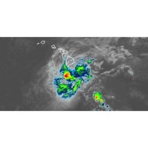 Breaking Storm Moke Dissipates After Passing South of Hawaii - Thumbnail