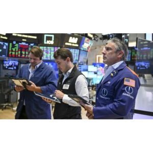 Breaking: Dow Jones Industrial Average Drops 370 Points - Thumbnail