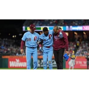 Phillies’ Luis Arraez Exits in Shocking Injury Blow - Thumbnail