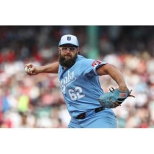 Shocking Royals vs Pirates Clash Opens Final Road Series - Thumbnail