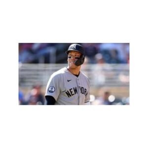 Breaking: Yankees Pull Aaron Judge With Leg Tightness - Thumbnail