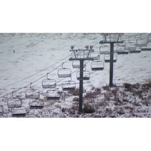 Snow Finally Arrives at Snoqualmie Pass After Tough Season - Thumbnail